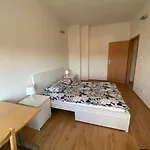 Przyjazne Mieszkanie W Kamienicy Blisko Centrum